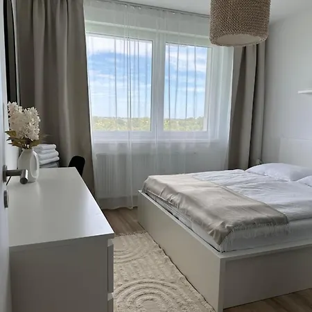 2 Apartment, New Building, Near Airport, Ovocne Sady, * ブラチスラヴァ