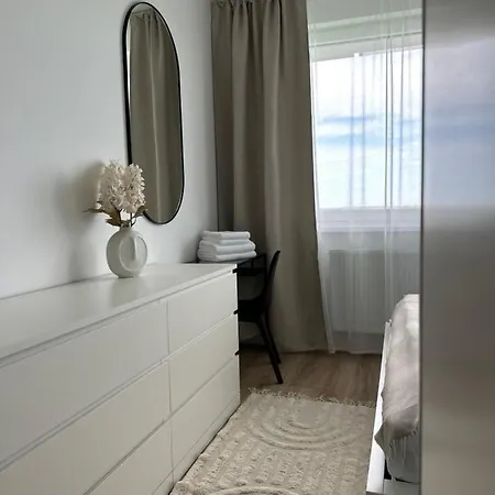 Appartement 2 Apartment, New Building, Near Airport, Ovocne Sady, *